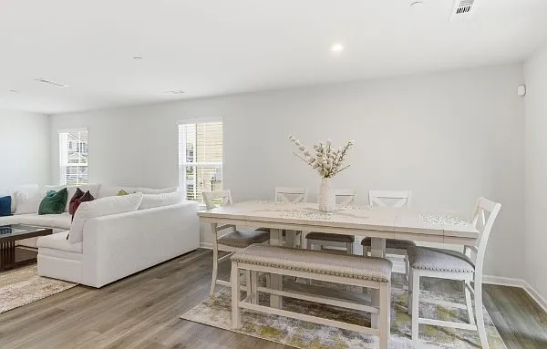 1330 Bethel Ridge Dr — Photo 2
