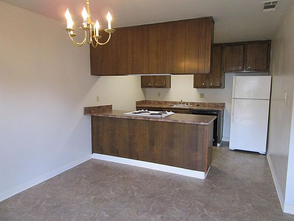 3rd image of 8569 Kelley Dr