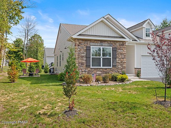 3rd image of 505A Live Oak Dr