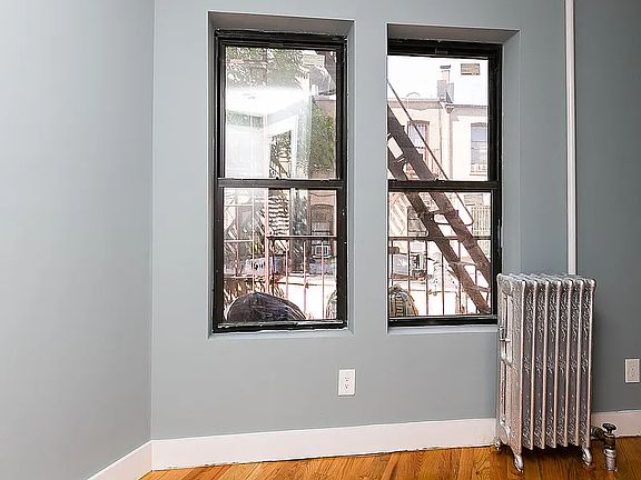 5th image of 370 E 23rd St #2N