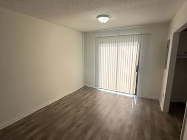 605 Sunset Ave — Photo 15