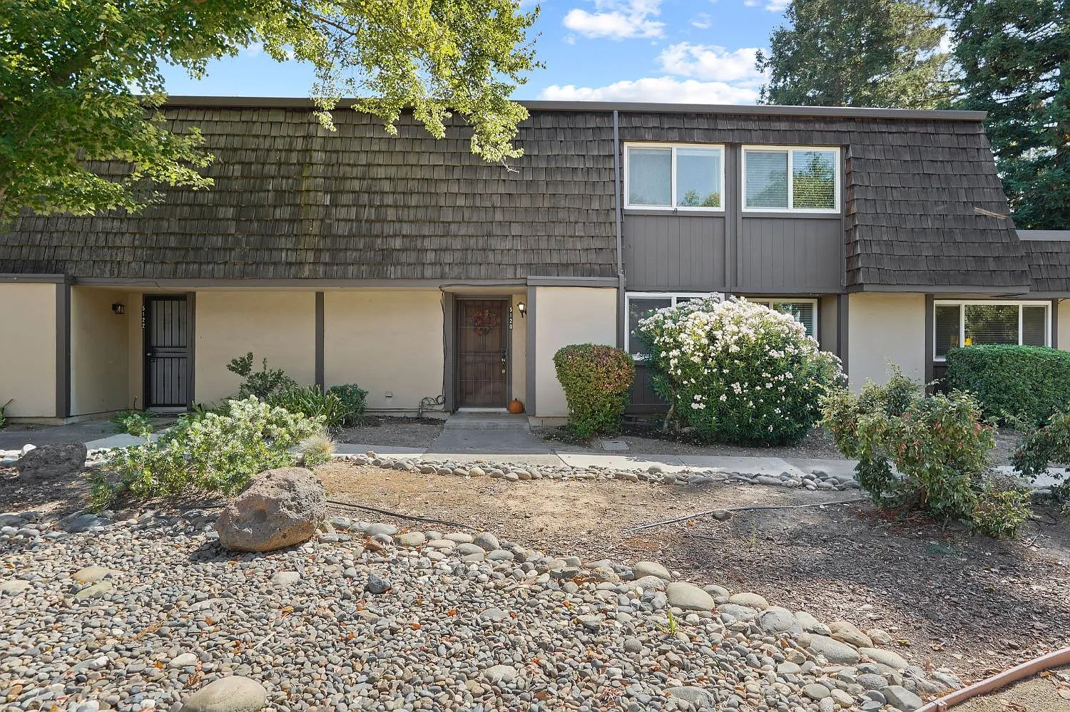 5120 Greenberry Dr photo 1