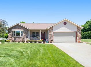 59374 Creek Ridge Ct, Elkhart, IN 46517