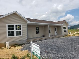 15 Pacific Ave, Milroy, PA 17063