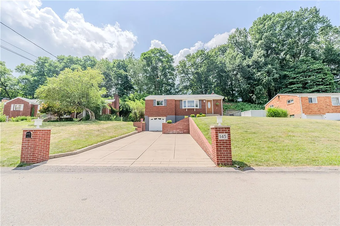 145 Peters Dr photo 1