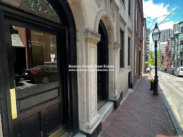 44 Joy St #10 — Photo 7