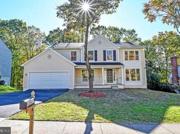 13927 Stonefield Dr, Clifton, VA 20124