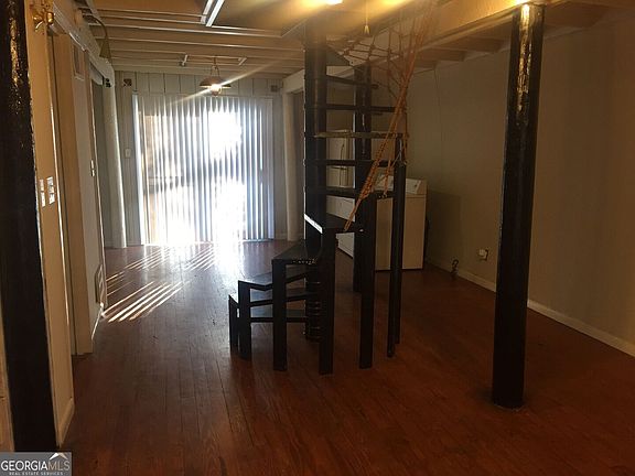 5th image of 1453 Barnett Shoals Rd #A