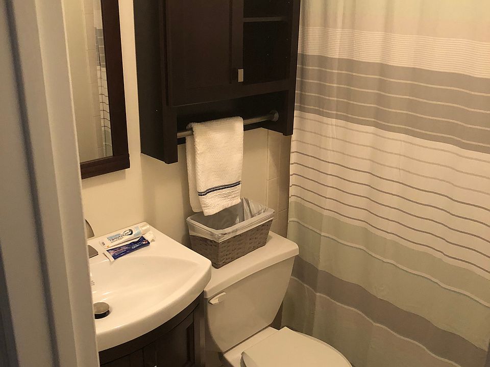 1st image of 79B Hett Ave