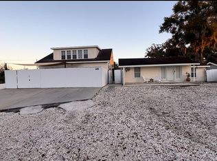 406 Seminole Lake Blvd, Plant City, FL 33563
