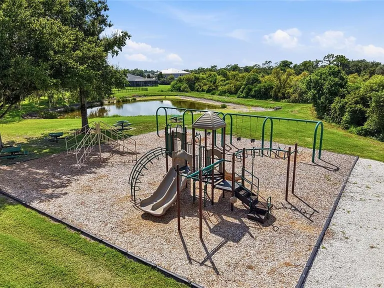 15449 Mulholland Rd — Photo 42