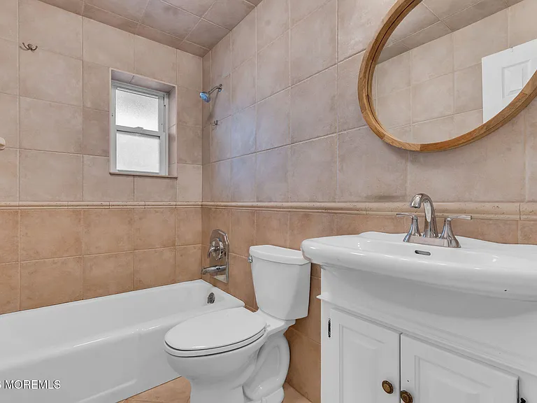 455 Ocean Blvd #8 — Photo 10
