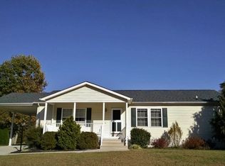 4 Mulberry Dr, Cream Ridge, NJ 08514