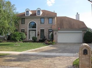 765 Wheatland Ln, Bolingbrook, IL 60490
