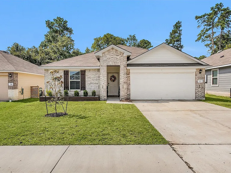 312 Pecos Dr — Photo 6