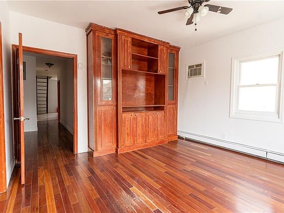 4th image of 2133 E 17th St Floor 2