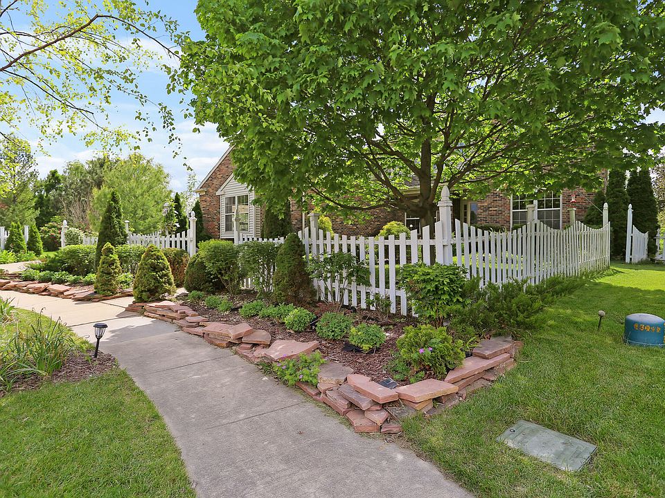 1105 Prestwick Point, Champaign, IL 61822 Zillow