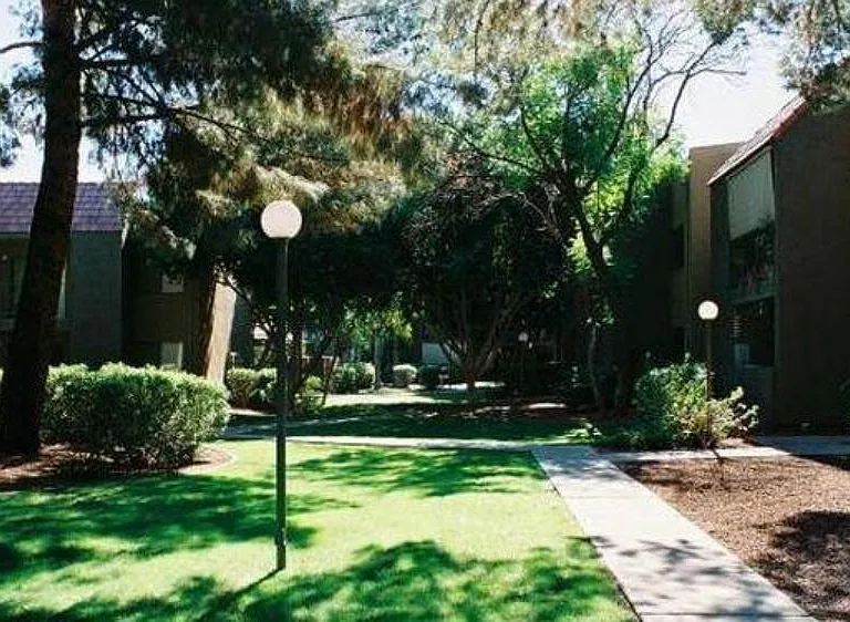 Rancho Sierra Apartments — Photo 5