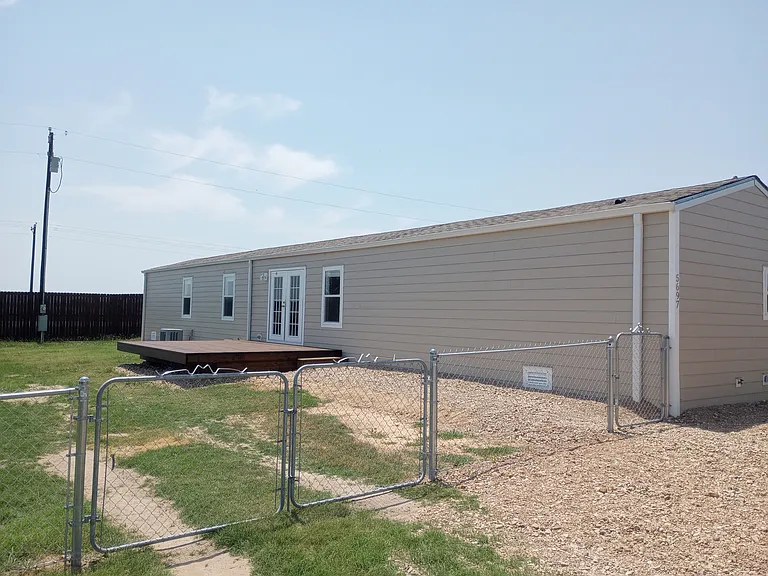 5697 Highway 71 S — Photo 31