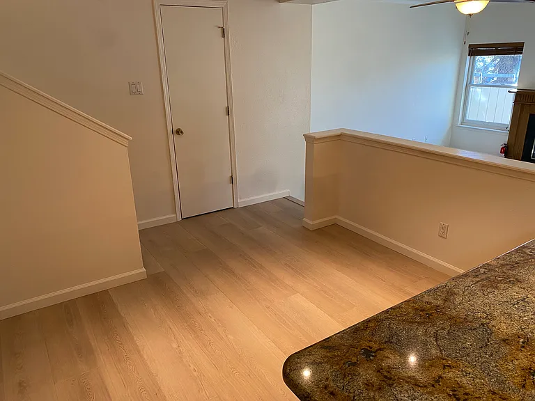 505 Oppenheimer Dr — Photo 14