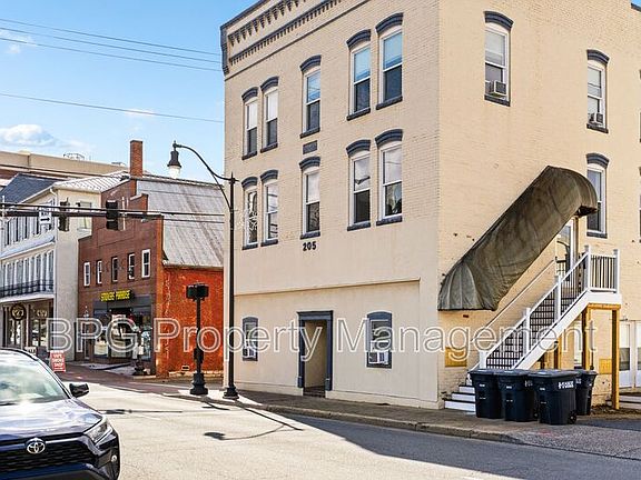 2nd image of 205 N Main St Unit 9
