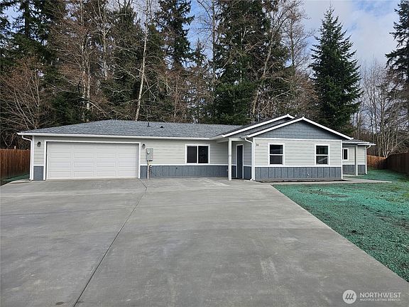 2nd image of 16 Pebble Creek Court