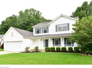 442 Pemberton Dr, Elyria, OH 44035