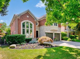 2293 Carpenters Cir, Oakville, ON L6M 3C6
