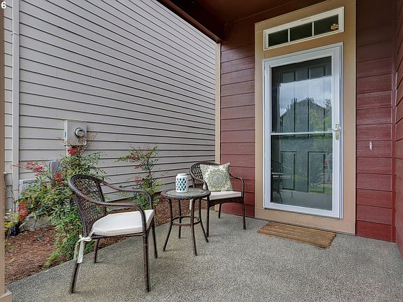 2nd image of 3039 SE Kingswood Ave