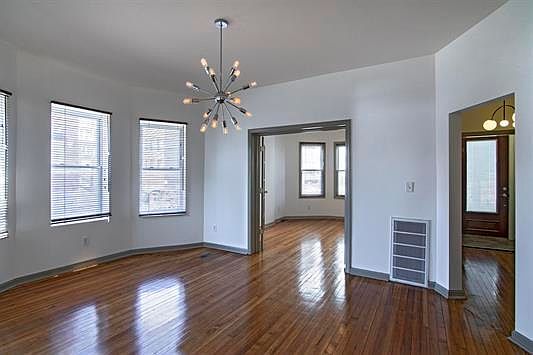4th image of 129 Clifton Pl APT 1