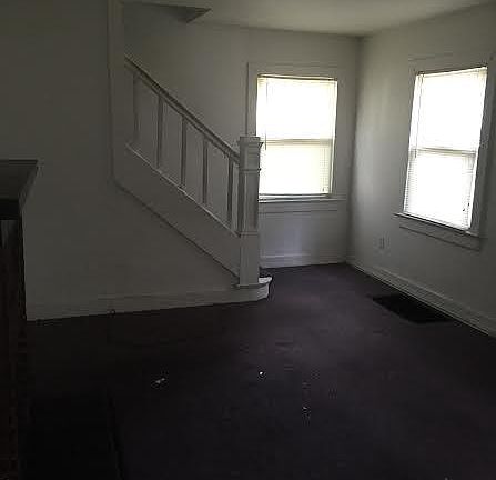 4th image of 120 Victor Ave