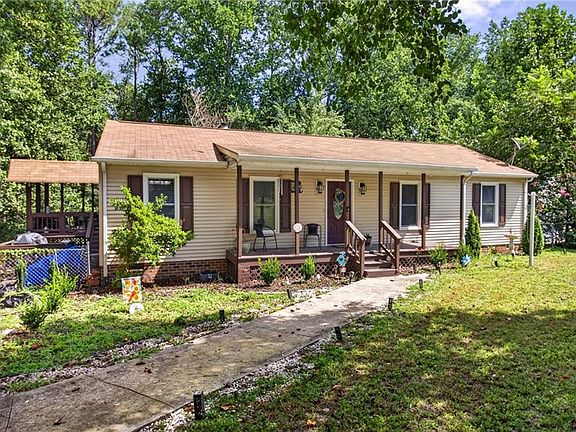 2nd image of 6673 Magnolia Dr