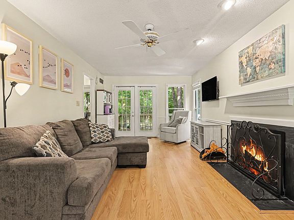 4th image of 4605 Ellsmere Ln