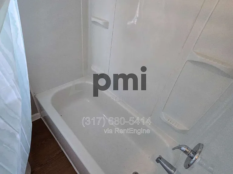 153 S Cypress Ave — Photo 21