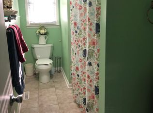 845 Lakeview Dr, Dobson, NC 27017