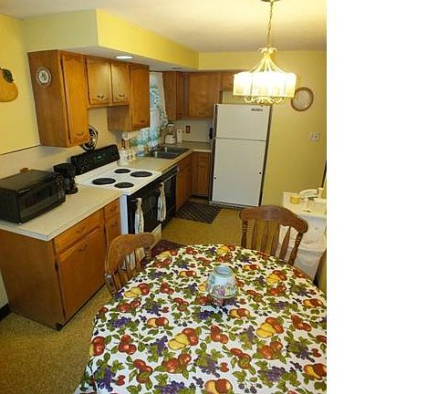 4th image of 36 Melville Ave