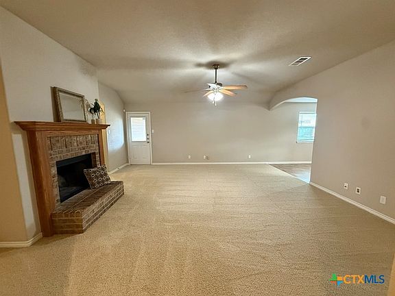 3rd image of 2809 Alamocitos Creek Dr
