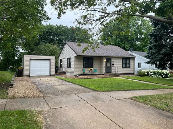 722 Willow St, Fairmont, MN 56031