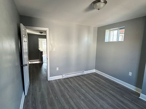 5th image of 6435 Chelwynde Ave Unit B