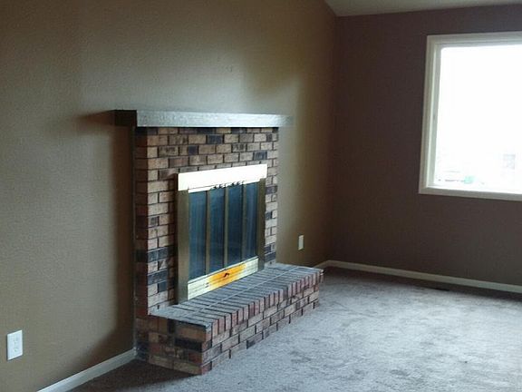 Living room with fireplace
