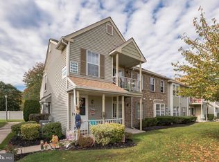 1667 Thornwood Dr, Mount Laurel, NJ 08054