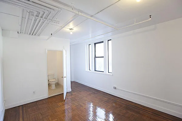 Rented by Voro NYC | media 37
