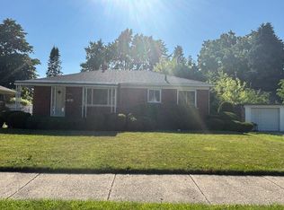 29213 Ruthdale St, Roseville, MI 48066