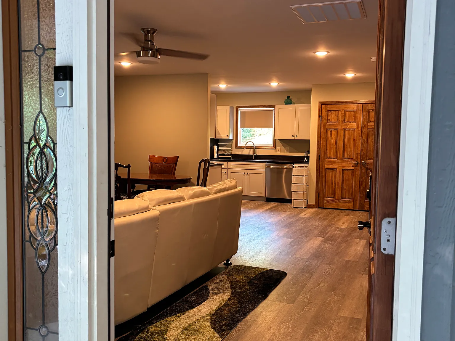 1 bed, 1080 sqft, $1,999 — Photo 4