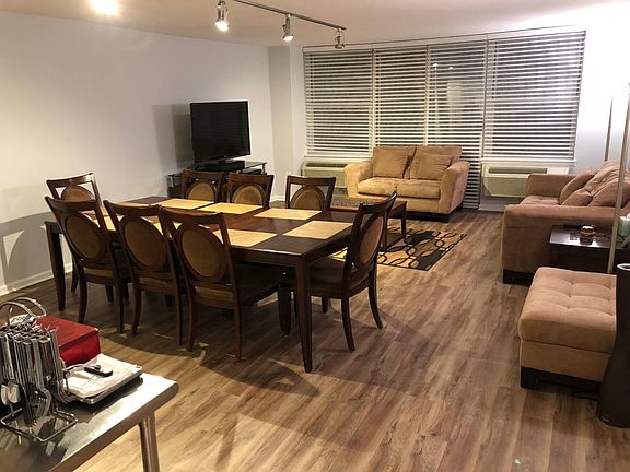 Dining room/living room