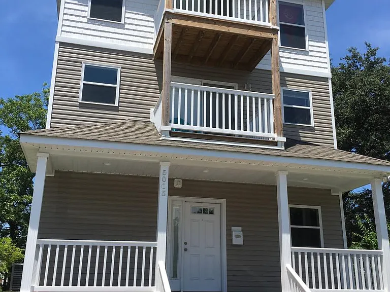 5005 Killam Ave — Photo 1