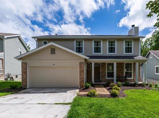 446 Elm Crossing Ct, Ballwin, MO 63021