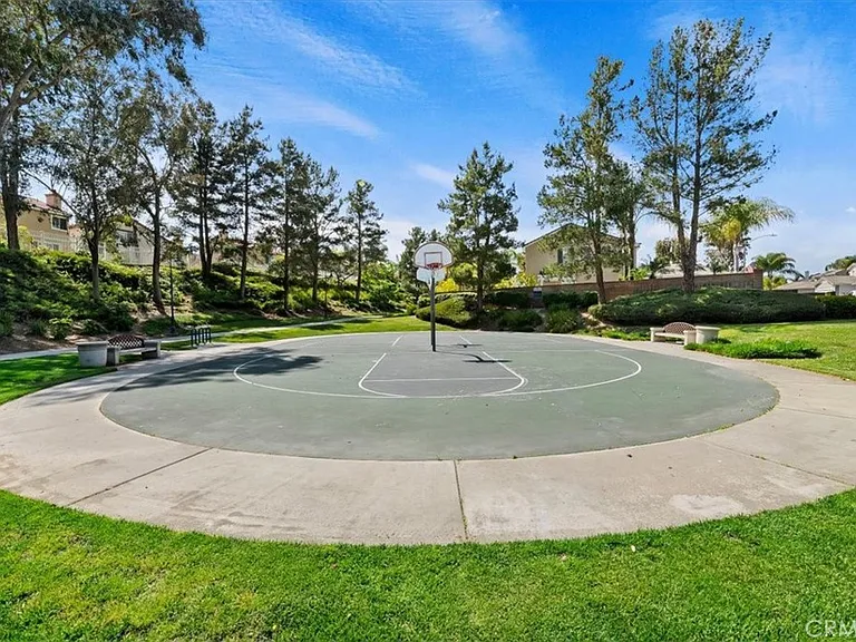 43065 Avola Ct — Photo 35
