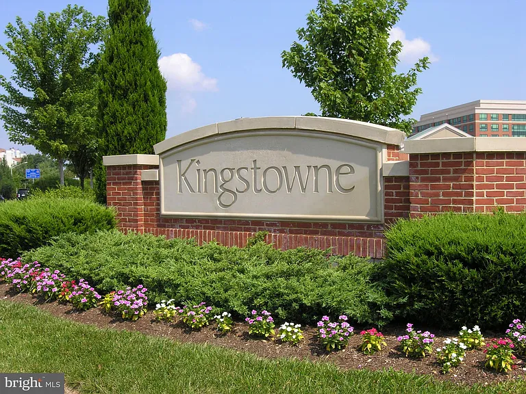 6635 Dunwich Way — Photo 30