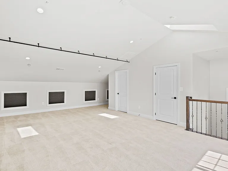 2542 Cherry Tree Rd — Photo 19